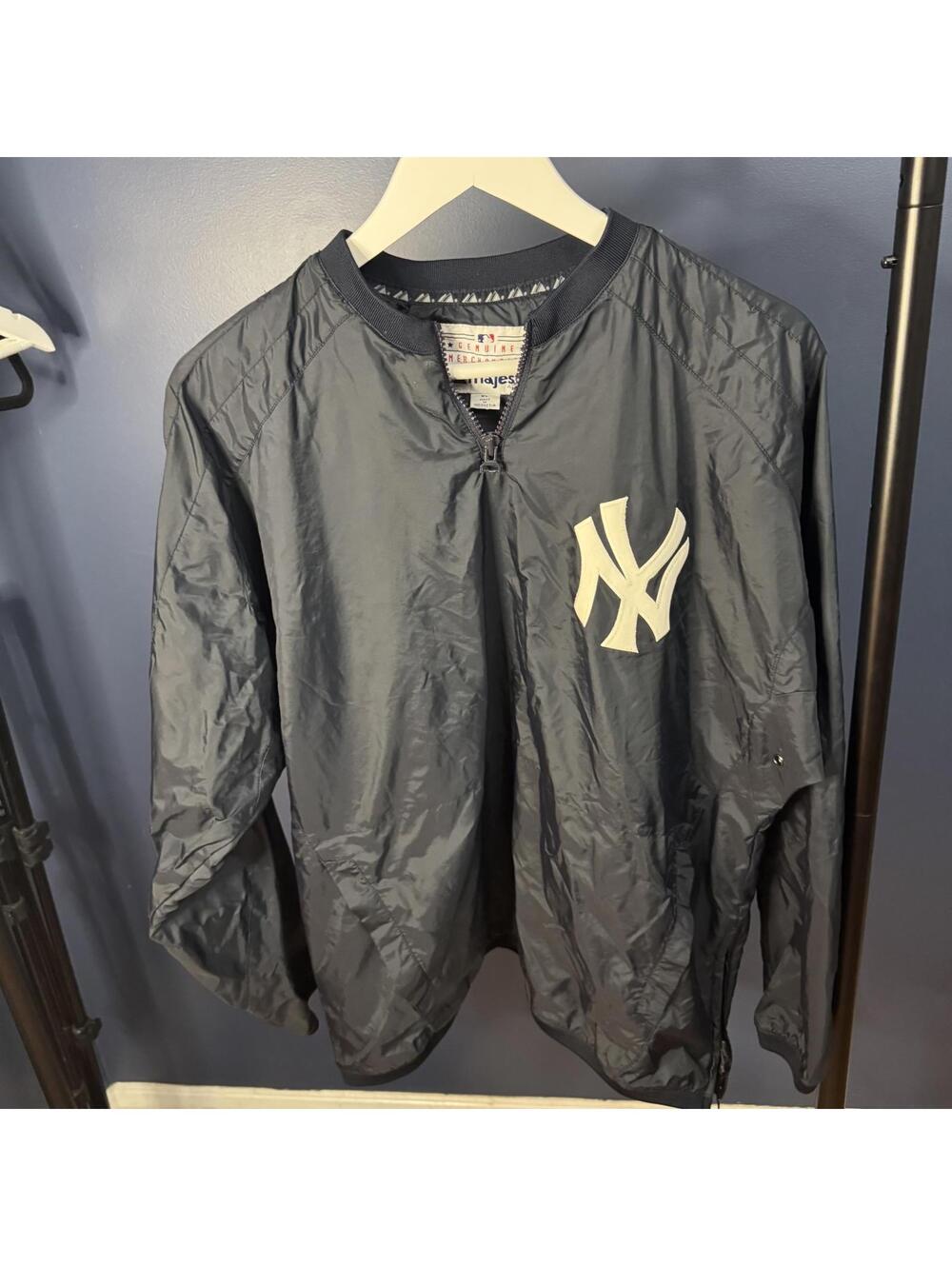 Vintage New York Yankees Majestic Windbreaker Navy Nylon Jacket Women XL